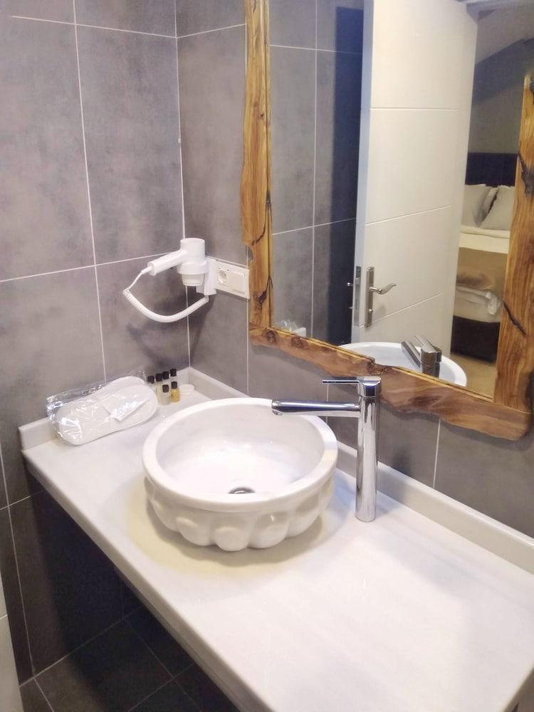 Jakaranda Hotel Istanbul Eksteriør billede