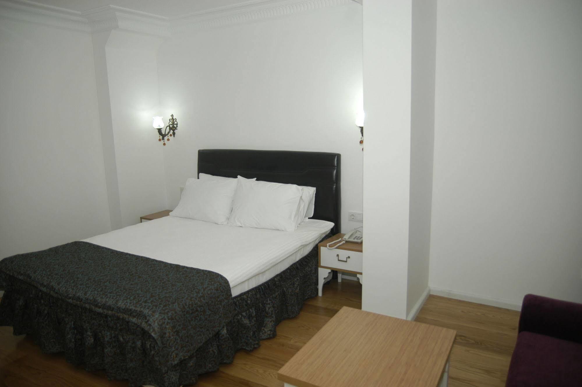 Jakaranda Hotel Istanbul Eksteriør billede