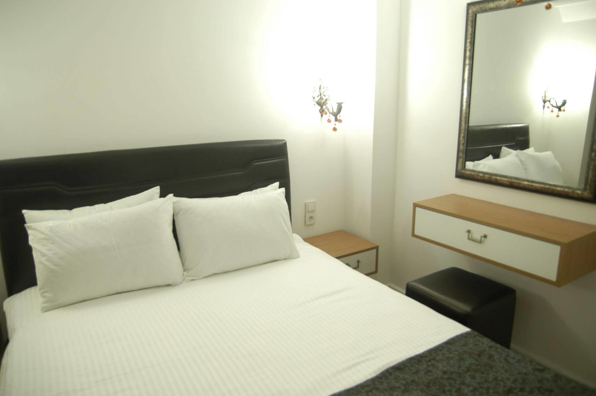Jakaranda Hotel Istanbul Eksteriør billede