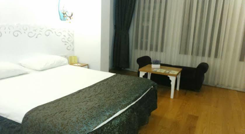 Jakaranda Hotel Istanbul Eksteriør billede
